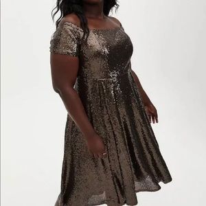 NWT special occasion off the shoulder sequin dress size 14